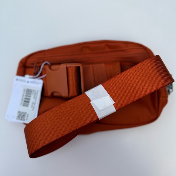 Lululemon Belt Bag Burnt Orange 1L - Picture 8 of 8